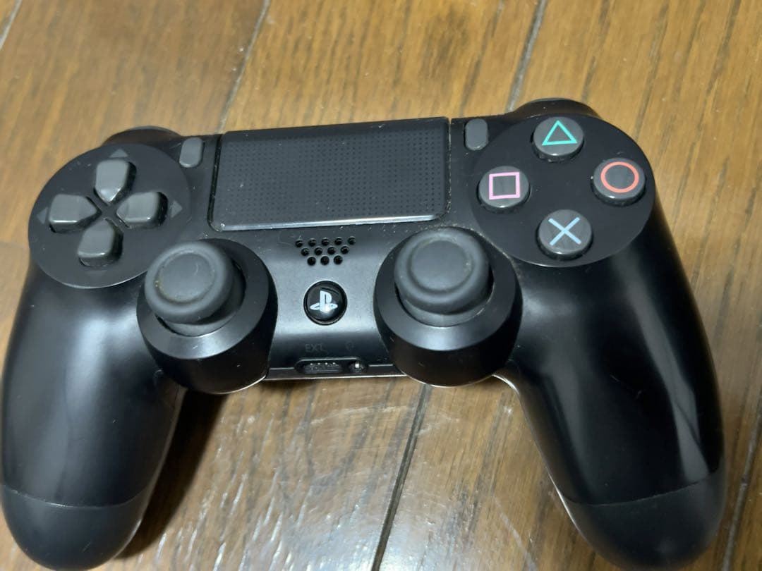 PS4本体 箱無し 2000B 1TBおまけソフト付き PS4本体 箱無し 2000B 1TBおまけソフト付き