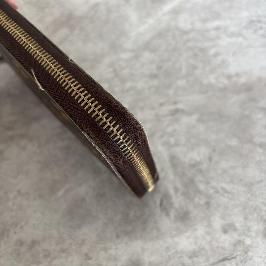 VUITTON 長財布