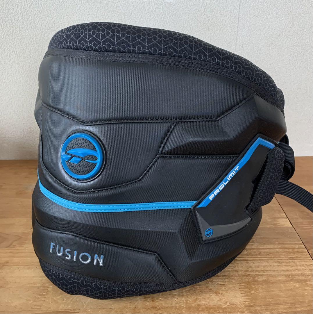 ウィンドサーフィン　ハーネス　中古品