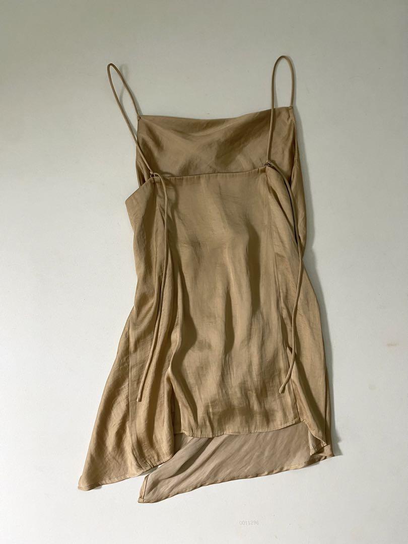 クラネDRAPE SATIN CAMISOLE TOPS サテンキャミソール2