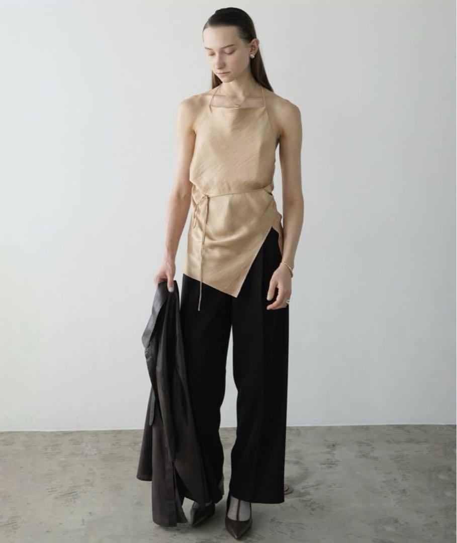 クラネDRAPE SATIN CAMISOLE TOPS サテンキャミソール2