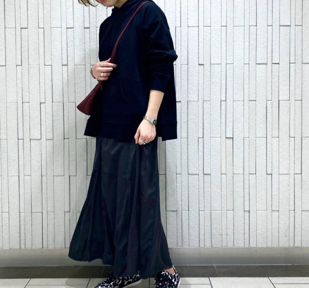 レプシム サテンAラインフレアスカート チャコールグレー・F