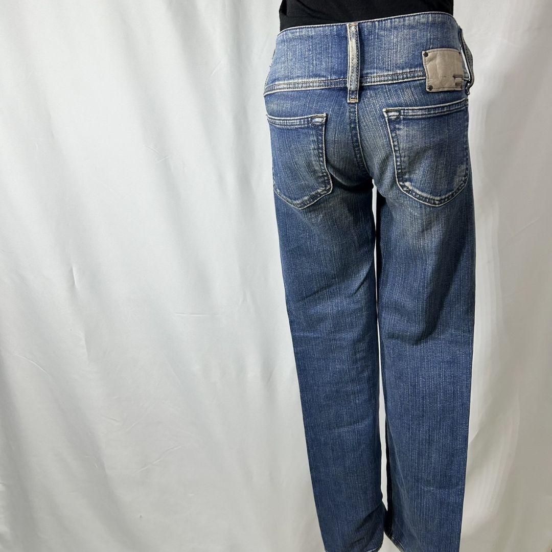 ディーゼル デニムパンツ ジーンズ 3つボタン ボタンロゴ刻印 イタリア製 ディーゼル デニムパンツ ジーンズ 3つボタン ボタンロゴ刻印 イタリア製