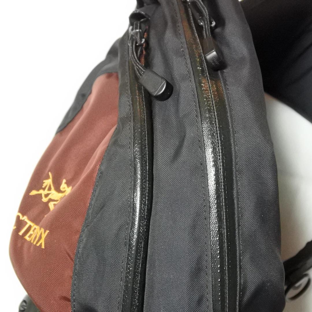 バッグ ARC'TERYX QUIVER Red Berry