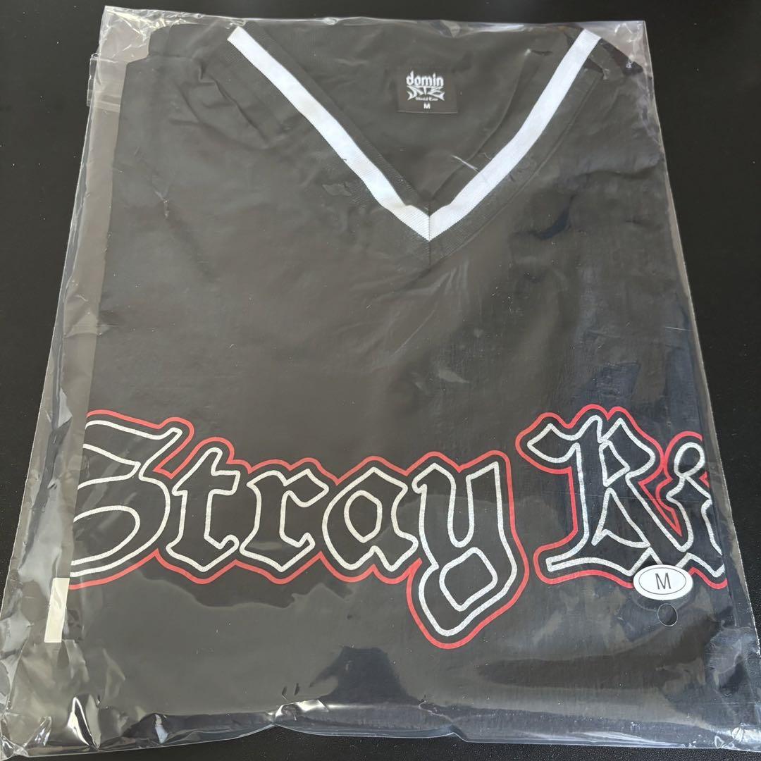 StrayKids dominATE ゲームシャツ Mサイズ 新品未開封 K-POP・アジア StrayKids dominATE ゲームシャツ Mサイズ 新品未開封 K-POP・アジア