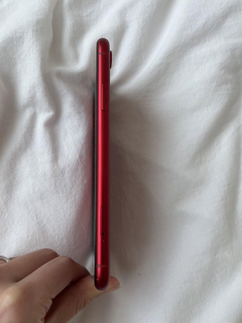 iPhone XR レッド 128 GB au ジャンク品