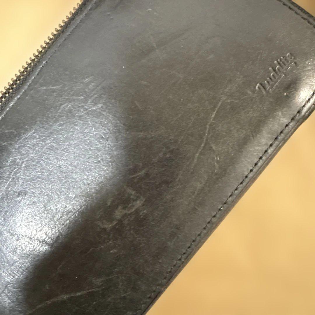 Ludditeラダイト ラウンドジップペンケース MAYA マヤ ブラ目立った傷や汚れなし