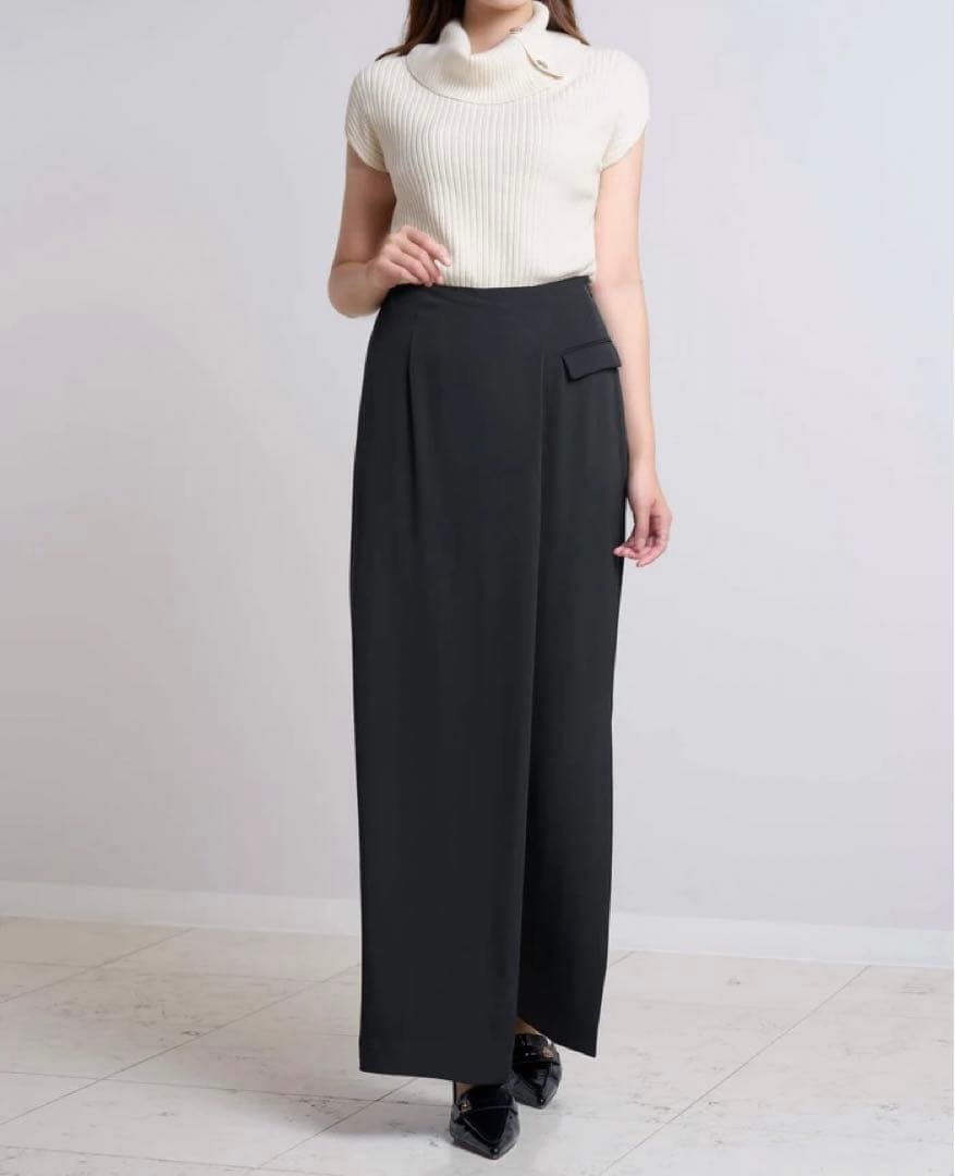 herlipto Front Overlap Pants