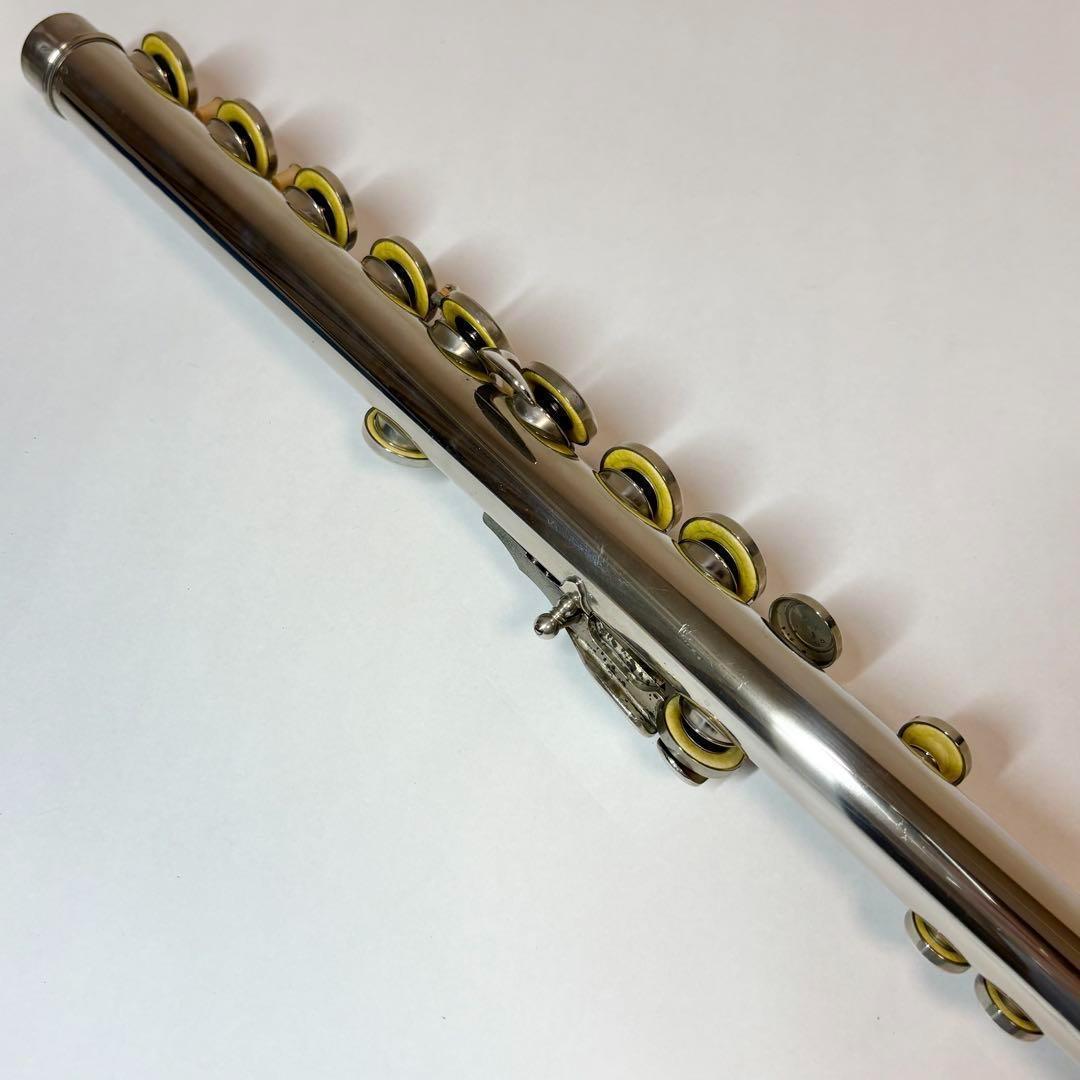 美品 YAMAHA ヤマハ フルート YFL-211 後期モデル Eメカ 人気 YAMAHA ヤマハ フルート YFL-211 後期モデル Eメカ 人気 - メルカリ