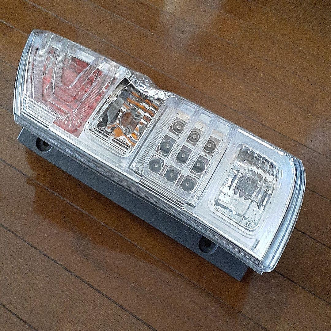 ステップワゴンスパーダ 純正テールランプ右側 qZ4E9-m51883261456 RK5 お得セール