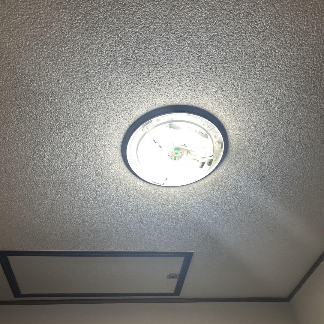円形ホワイトLEDシーリングライト