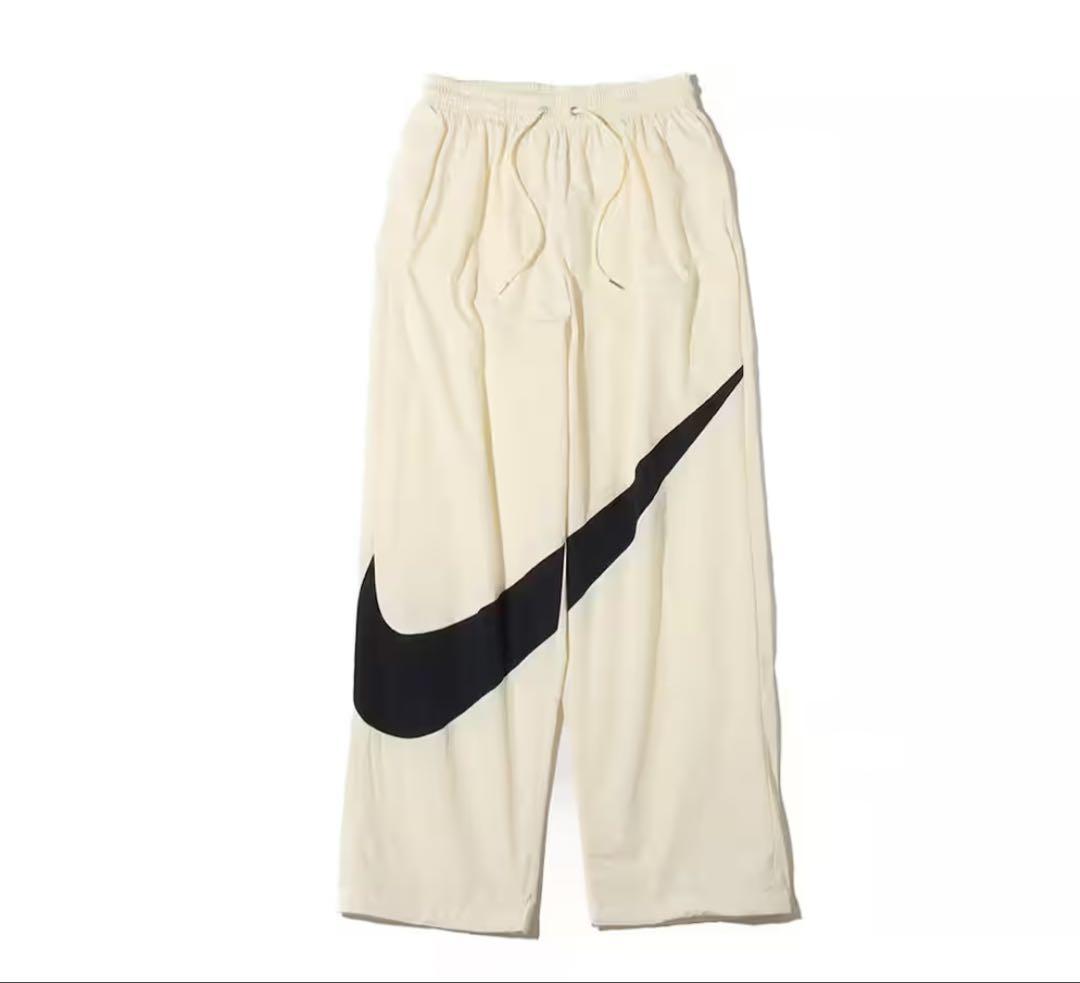 タイムセール‼️新品　NIKE セットアップ　ウーブンジャケット　ウーブンパンツ