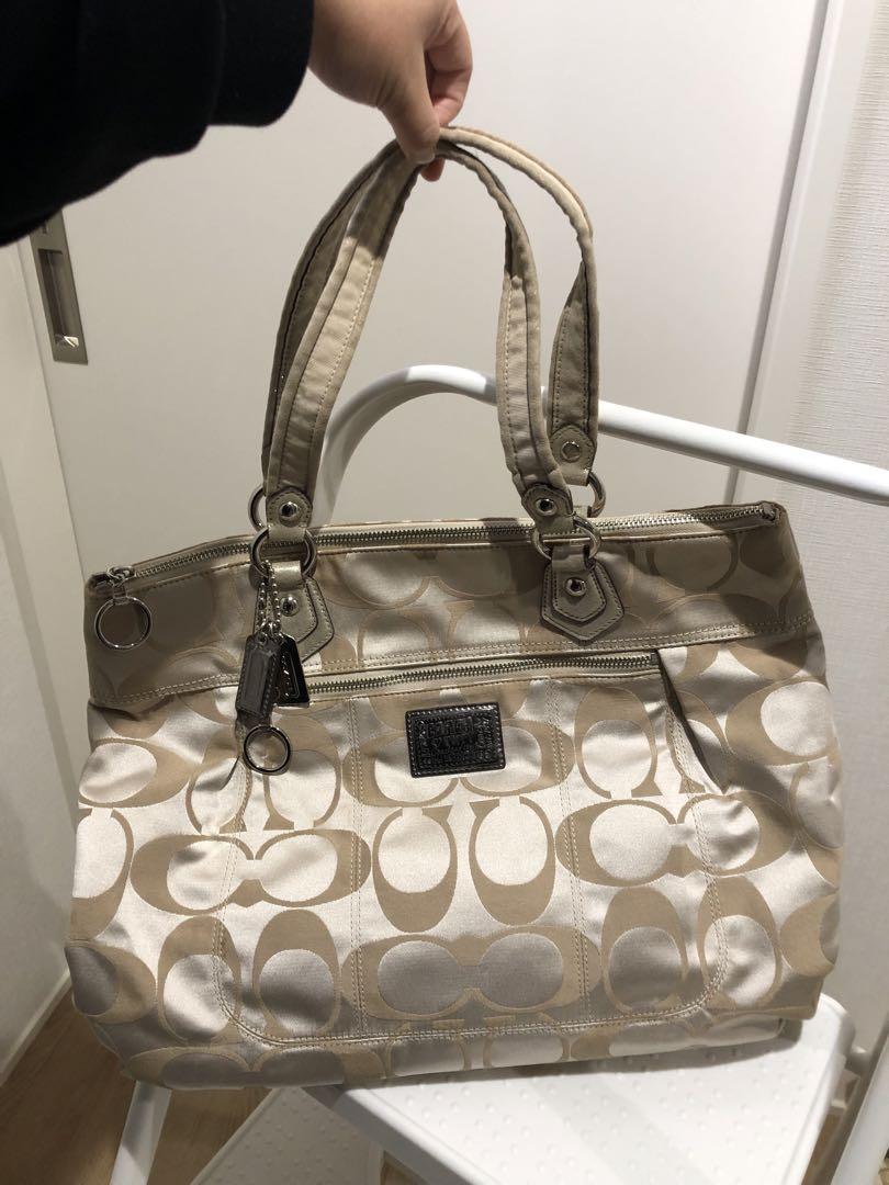 実家の断捨離お手伝い中 COACH ベージュ ロゴ トートバッグ
