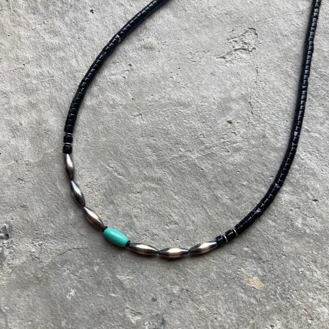 189 天然ターコイズとブラックオニキス　ナバホパールのオリジナルネックレス