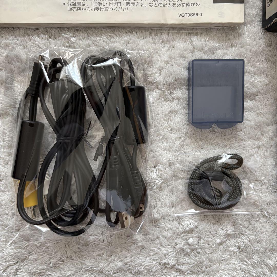 極上品【動作確認済】Panasonic パナソニック LUMIX DMC-FX9