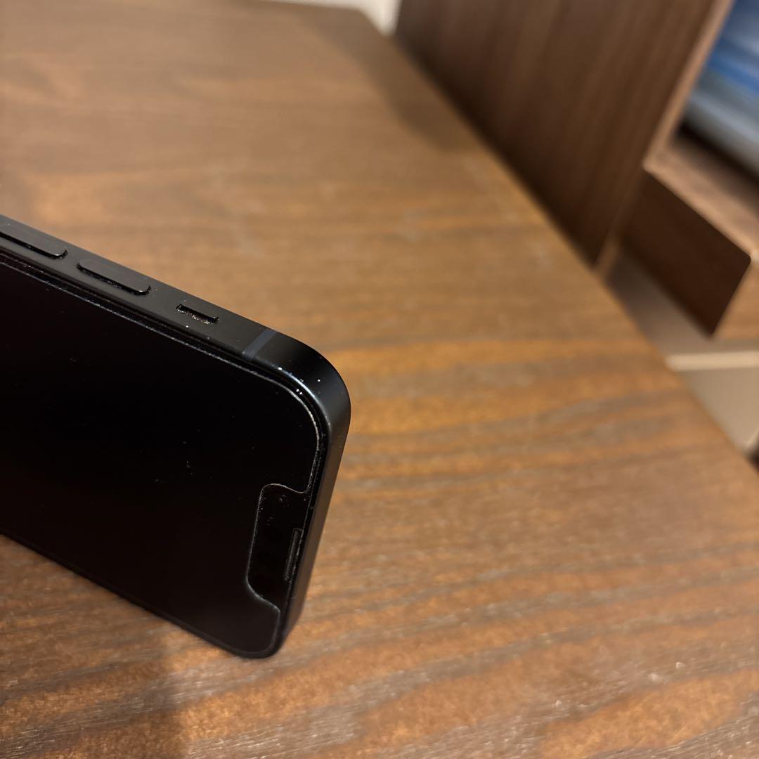 卍 iPhone
