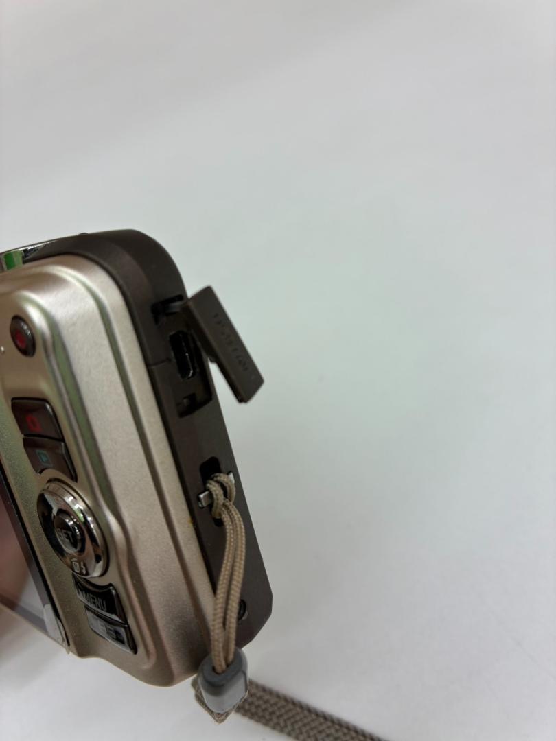 ❥道236　CASIO EXILIM EX-H10 12.1MP デジカメ