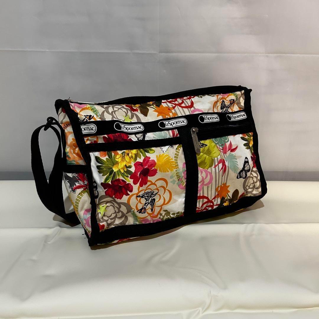 LESPORTSAC