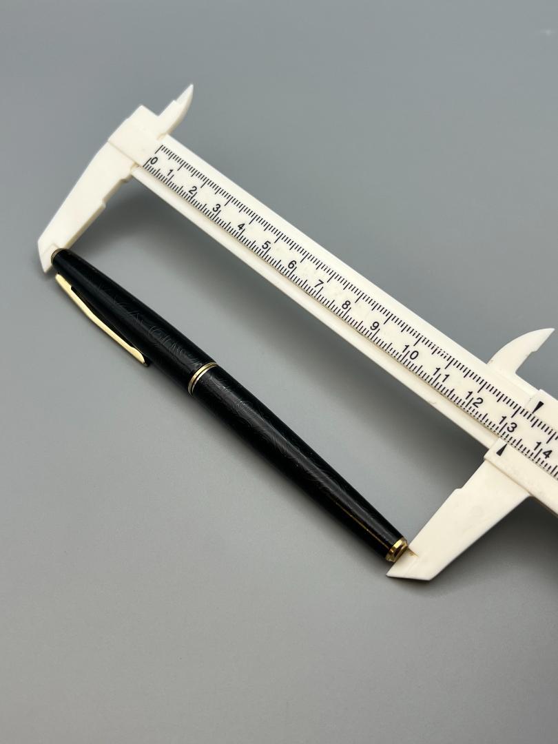 【海】プラチナ　万年筆　ペン先　18K　中字　文房具　筆記用具