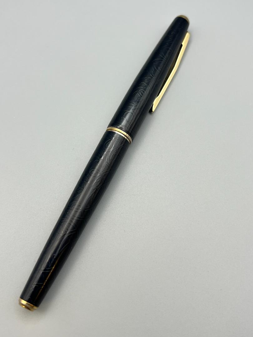 【海】プラチナ　万年筆　ペン先　18K　中字　文房具　筆記用具
