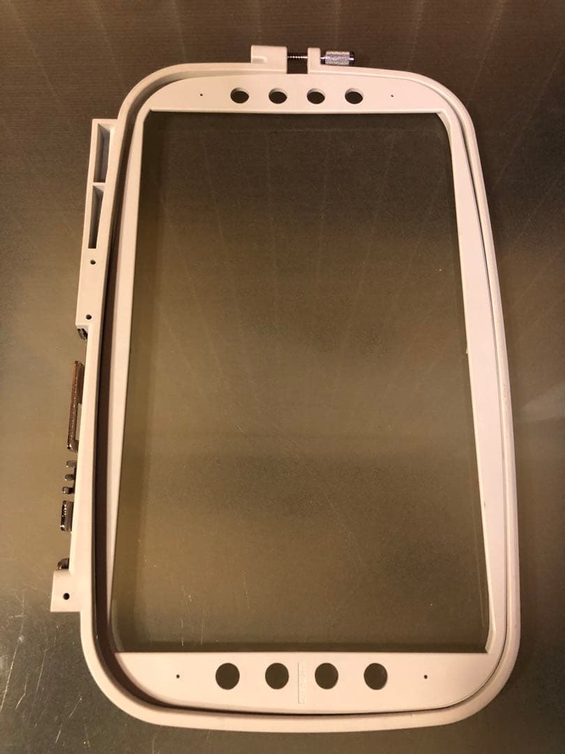 ジューキ 刺繍カードCATS & DOGS 、専用刺繍糸 60色、刺繍枠大&中