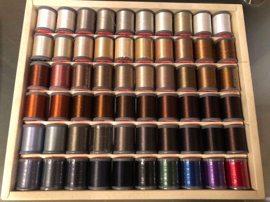 ジューキ 刺繍カードCATS & DOGS 、専用刺繍糸 60色、刺繍枠大&中