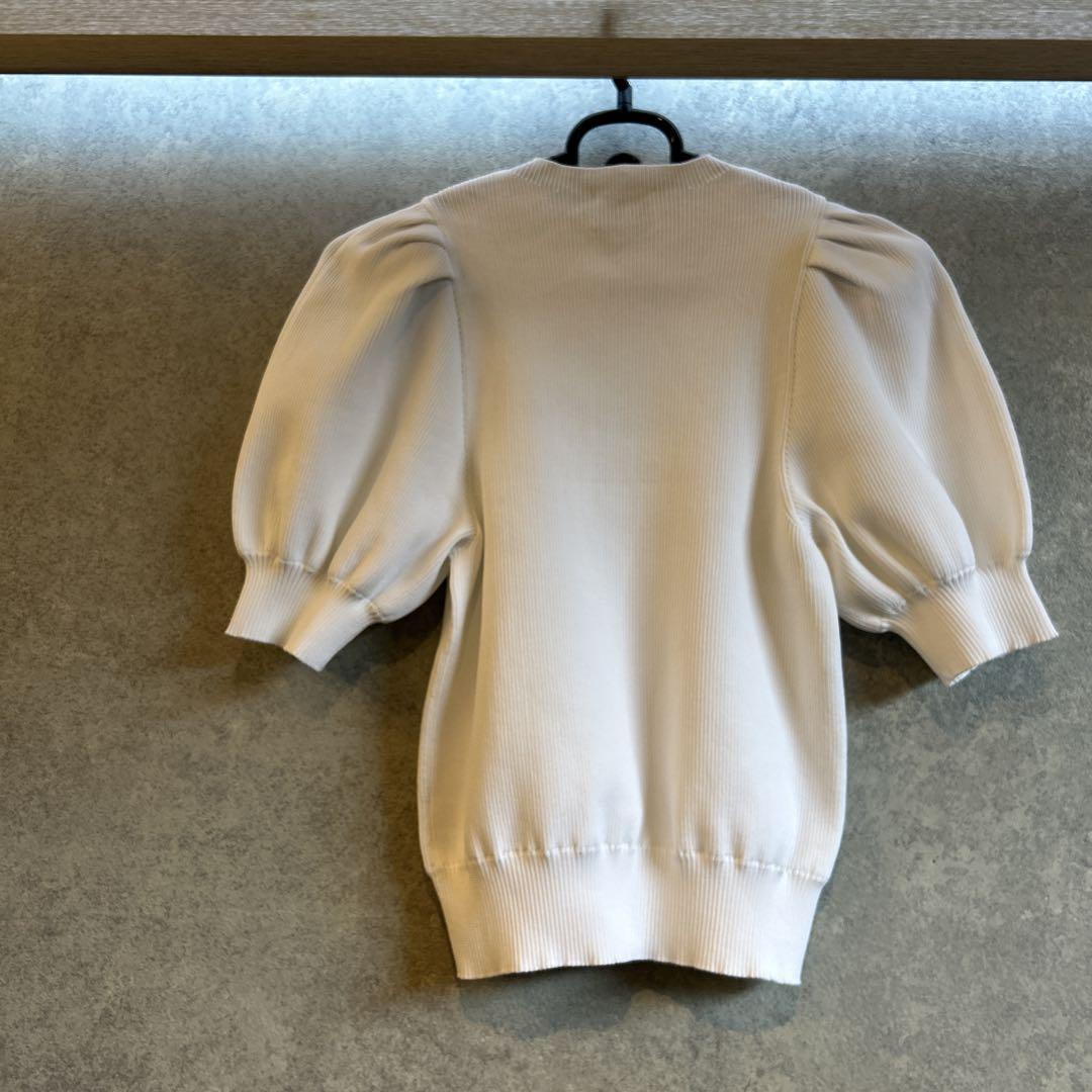 美品　ユナイテッドアローズ　トップス　ふんわり　白　S