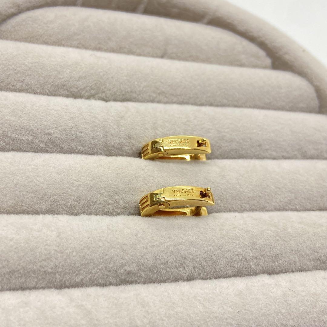 専用　美品⭐️ Versace グレカ　ロゴ　フープピアス