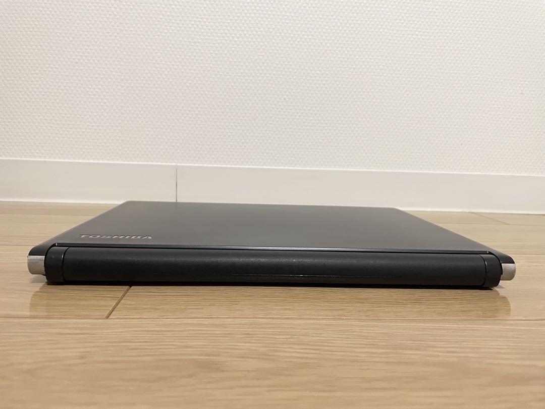 TOSHIBA
