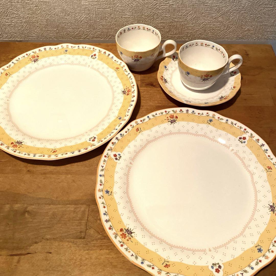 Noritake True Love セット　ディナープレート大皿２枚、他
