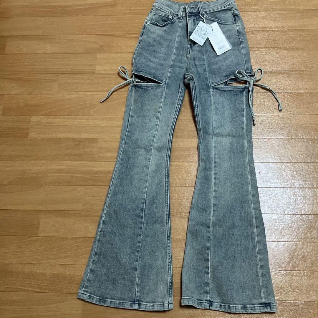 【新品】RESEXXY リゼクシー カットアウトリボンデニムパンツ xsサイズ