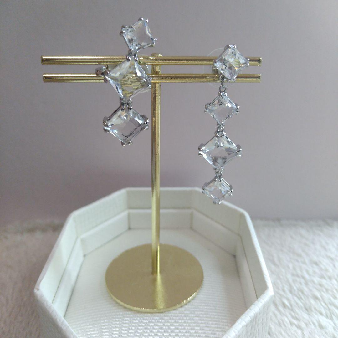 SWAROVSKI Millenia ピアス&イヤーカフ