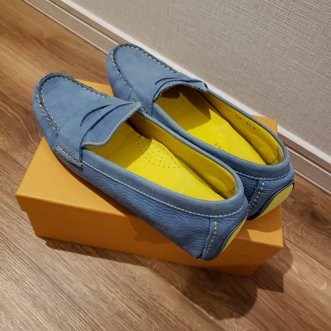 ♥️お値下げ♥️TOD'Sのスカイブルーローファ