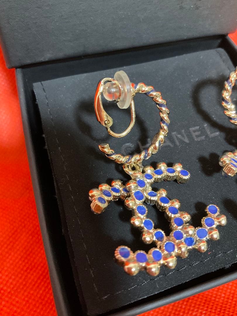 CHANEL ロゴデザイン フープイヤリング イヤリング CHANEL ロゴデザイン フープイヤリング イヤリング