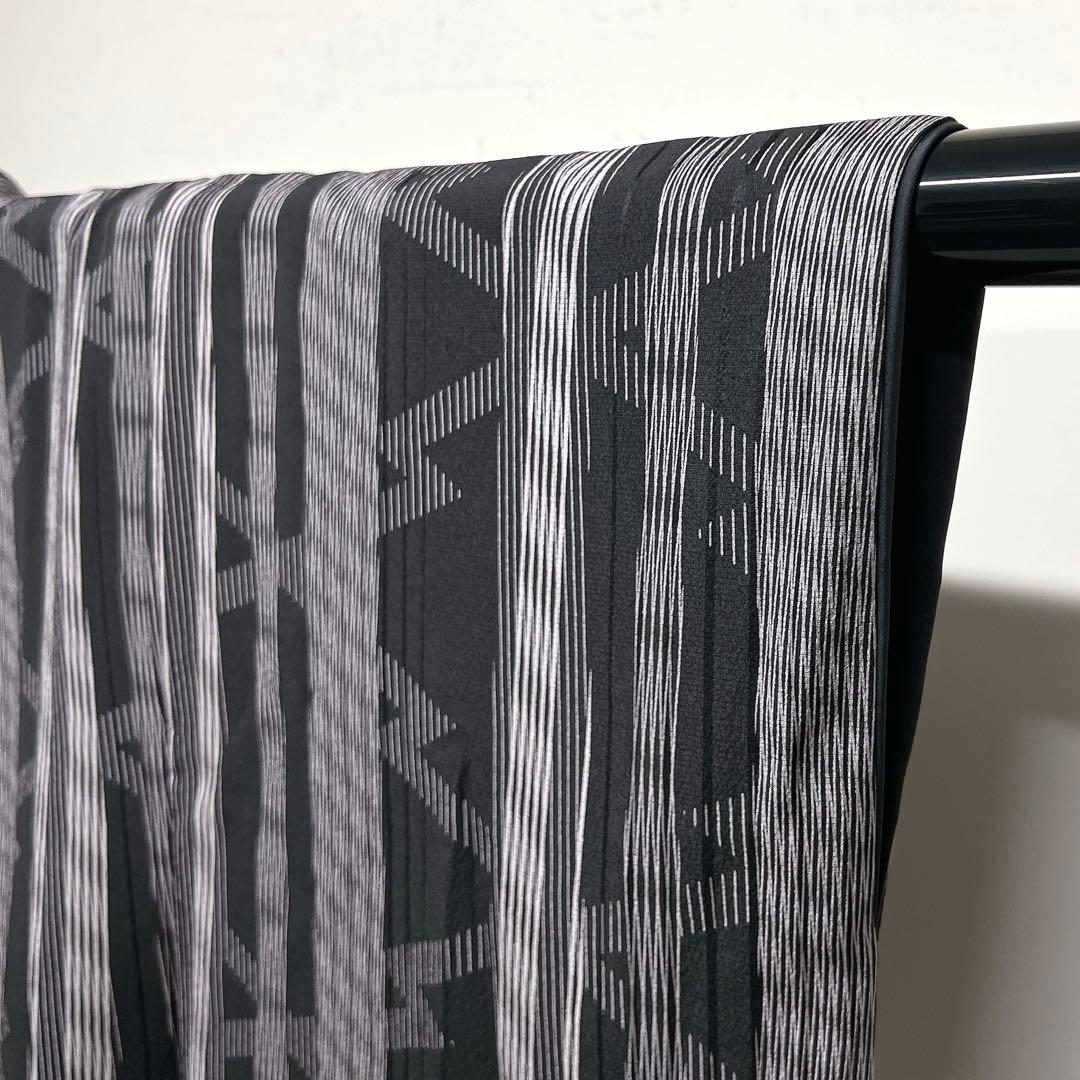 小紋 松皮菱 縦縞 変わり縞 幾何学 黒地 お洒落 着物 035k 小紋 松皮菱 縦縞 変わり縞 幾何学 黒地 お洒落 着物 035k