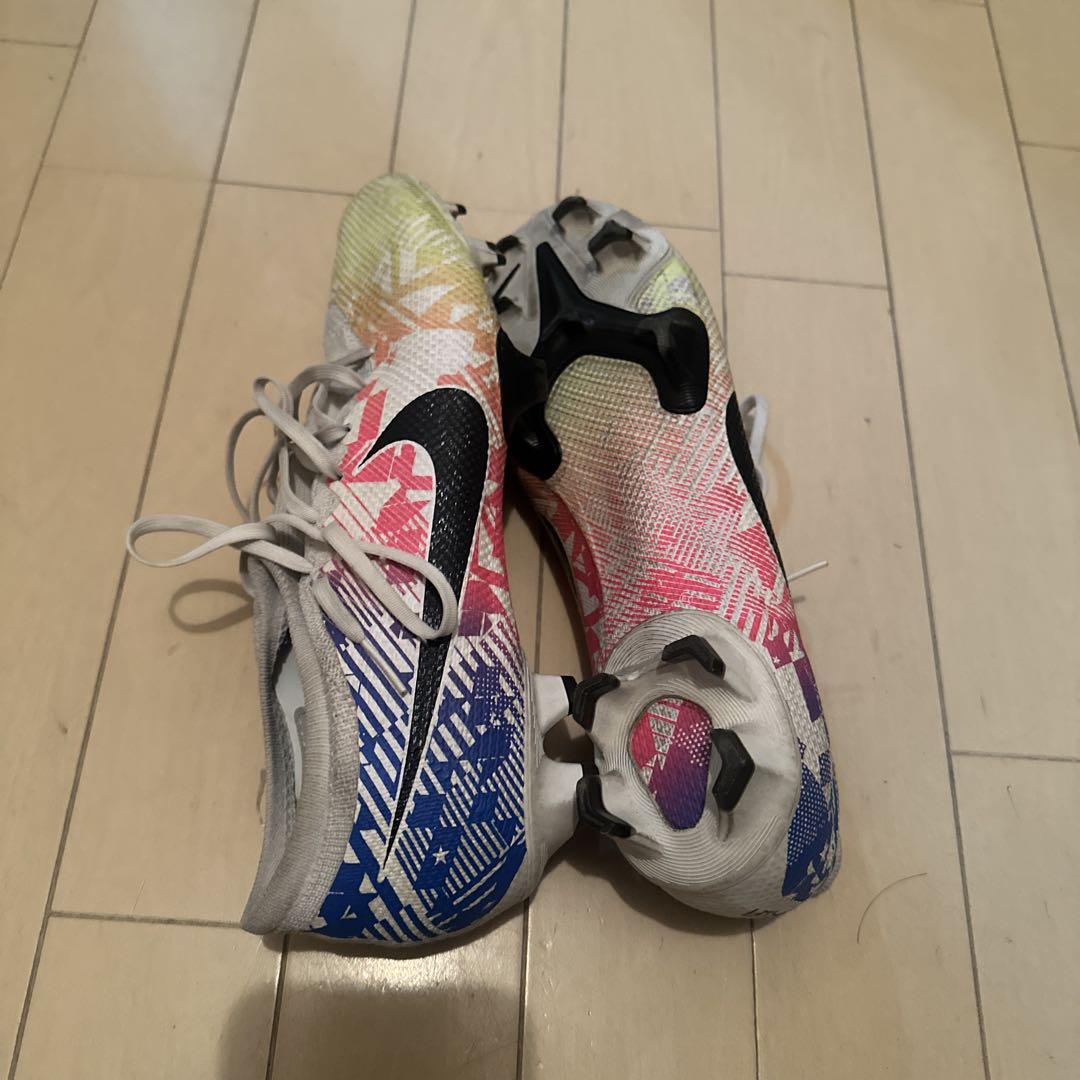 Nike サッカースパイク シューズ マルチカラー　27cm