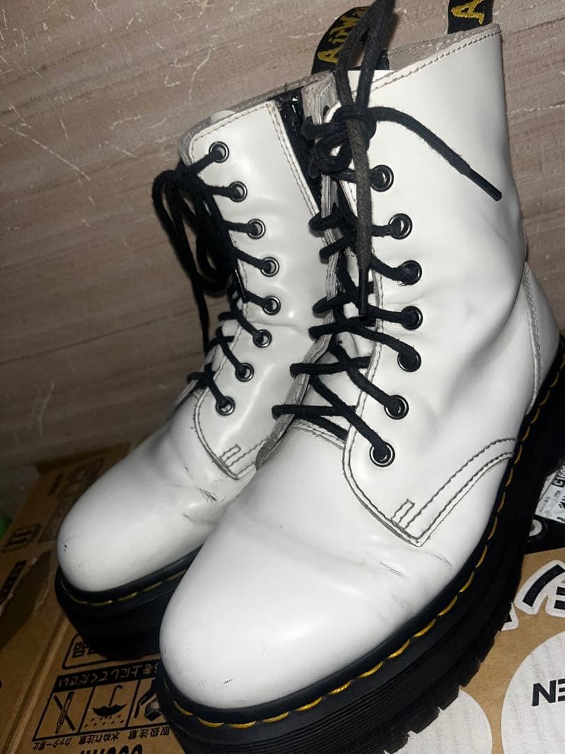 Dr. Martens JADON ホワイト　UK6 25