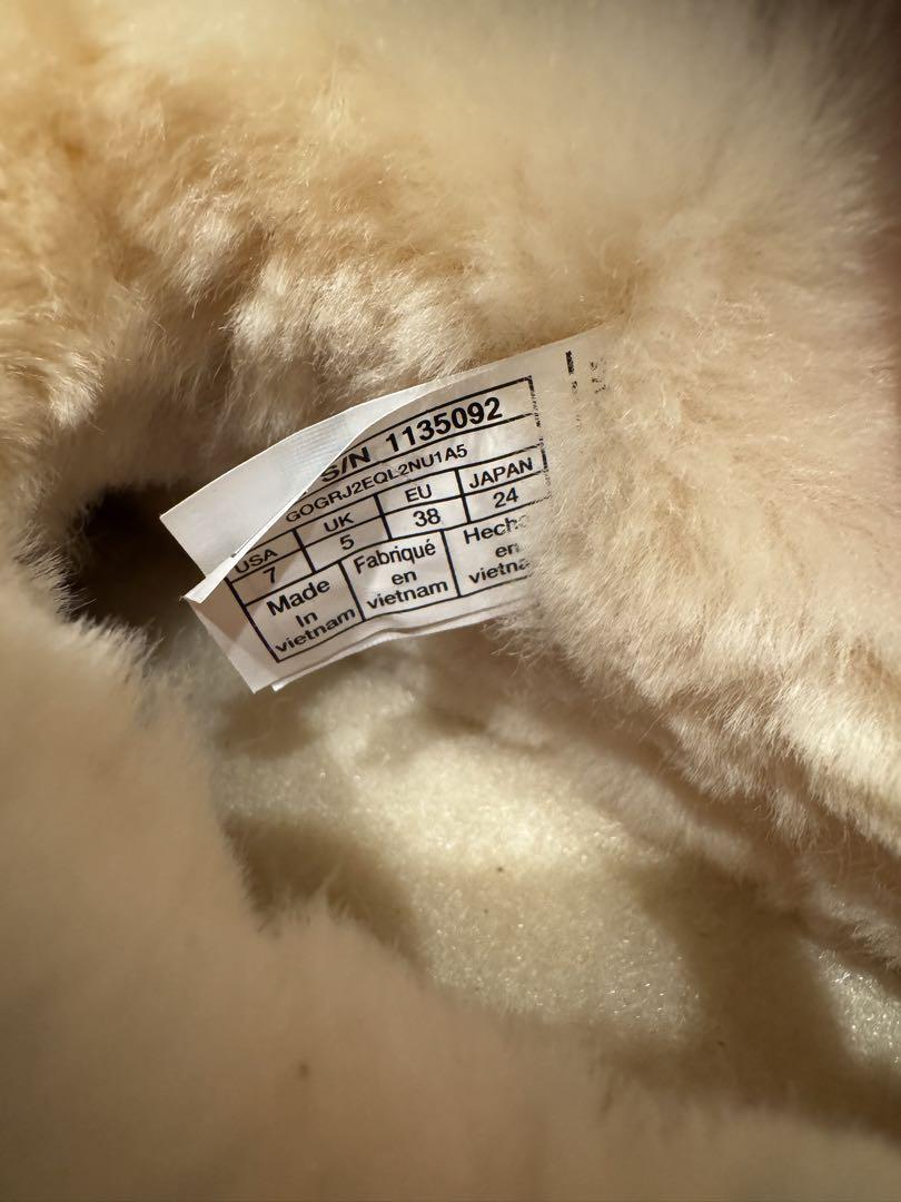 靴 UGG Classic Ultra Mini Platform