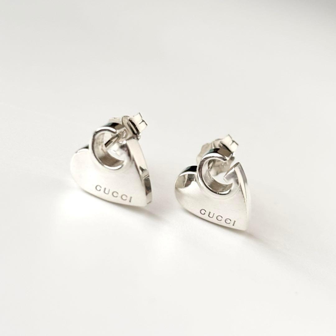 美品❤️ GUCCI ピアス ハート Gロゴ シルバー 925 - メルカリ