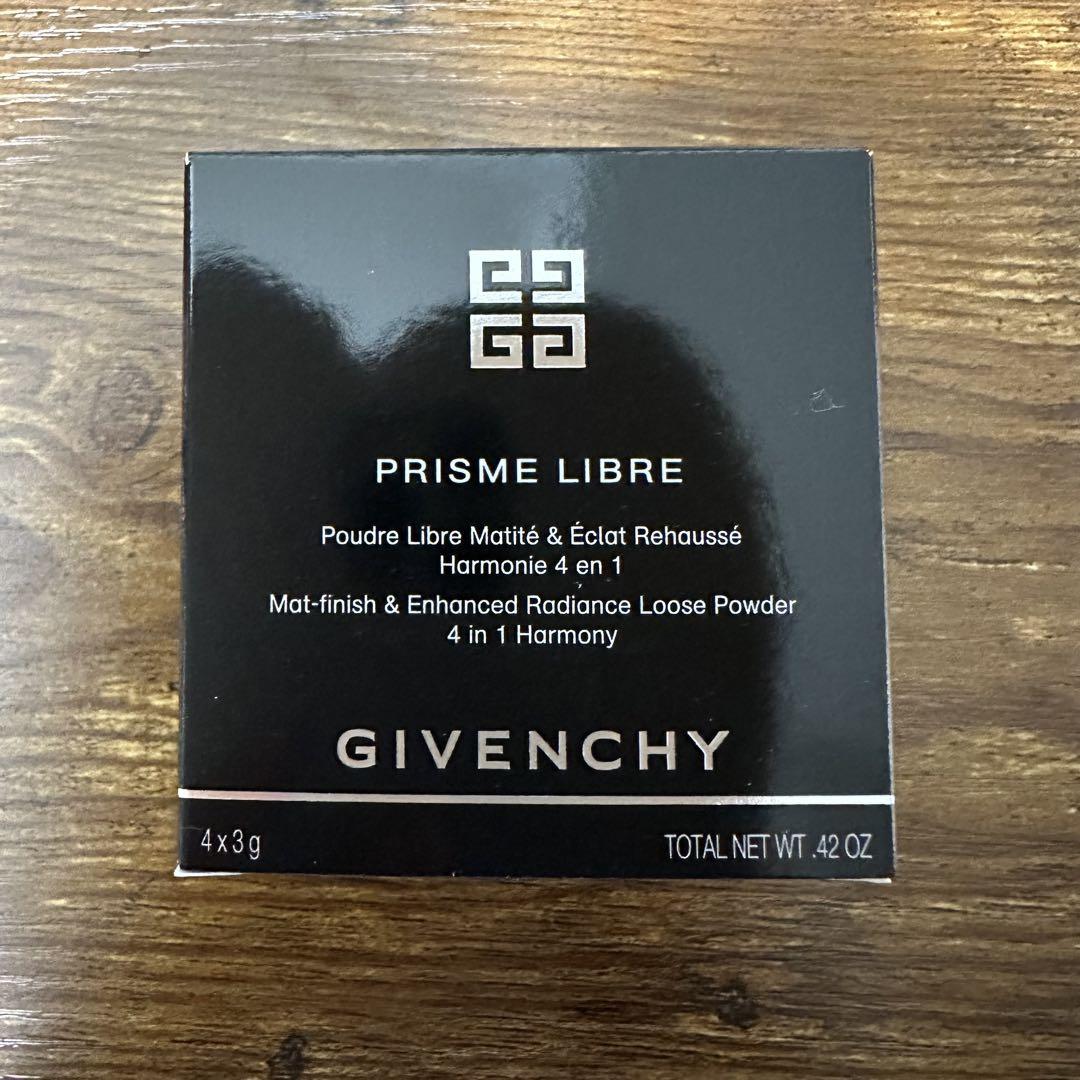 GIVENCHY プリズムリーブル