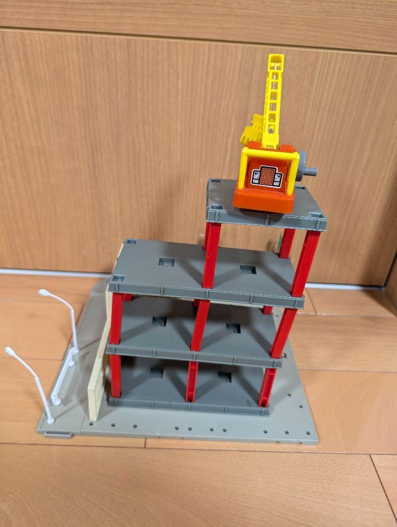 トミカタウン ビル工事現場