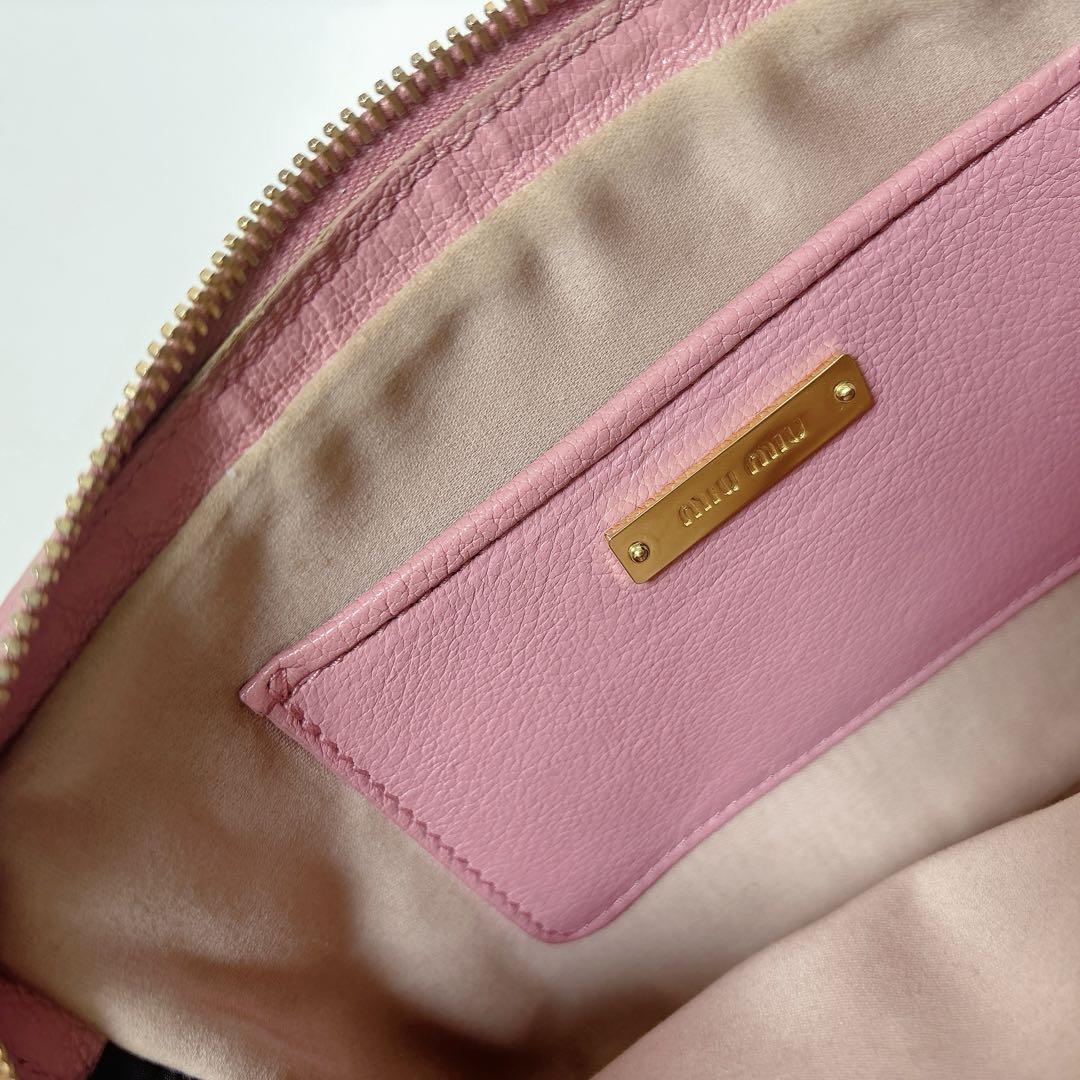 MIUMIU マドラス ショルダーバッグ ピンク
