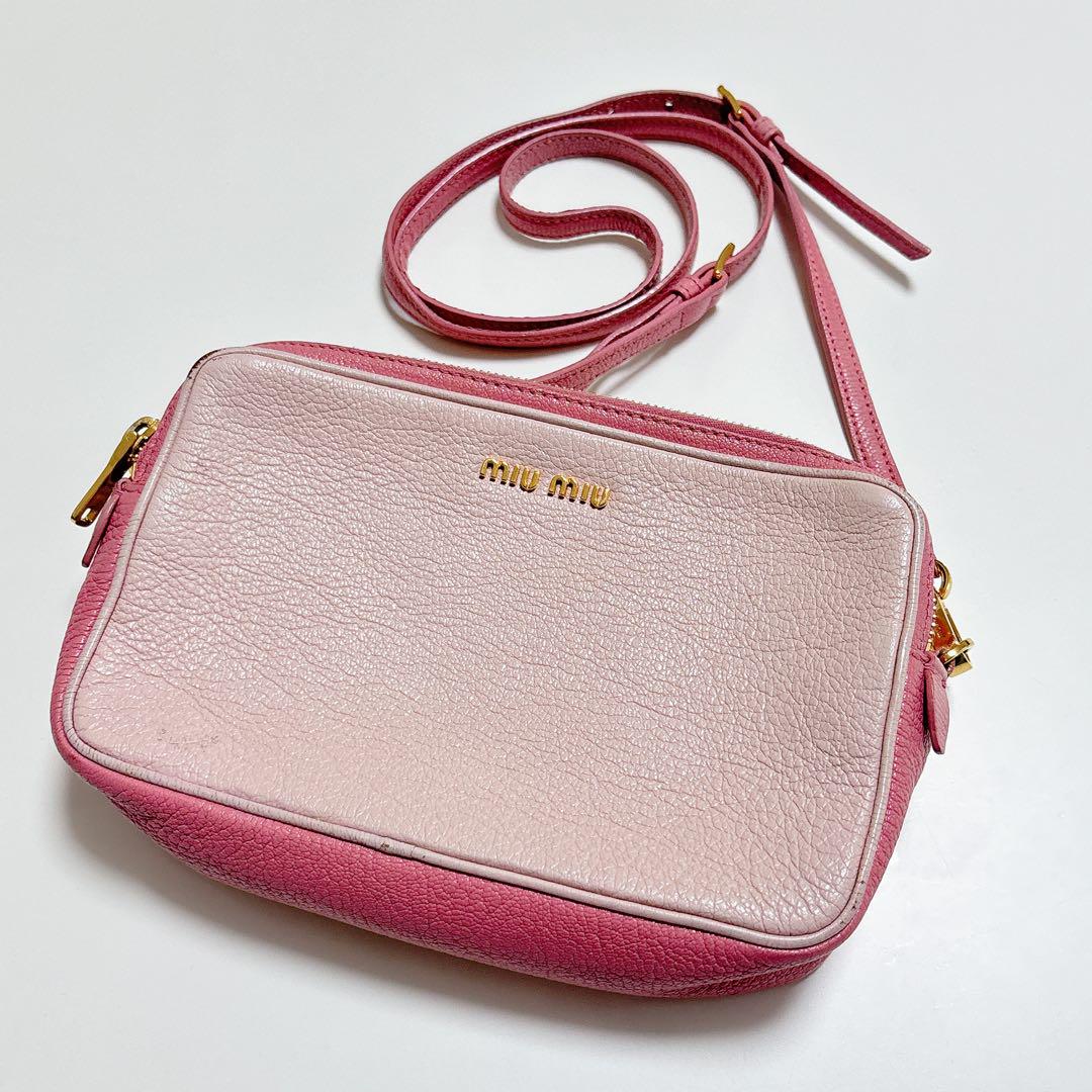 MIUMIU マドラス ショルダーバッグ ピンク