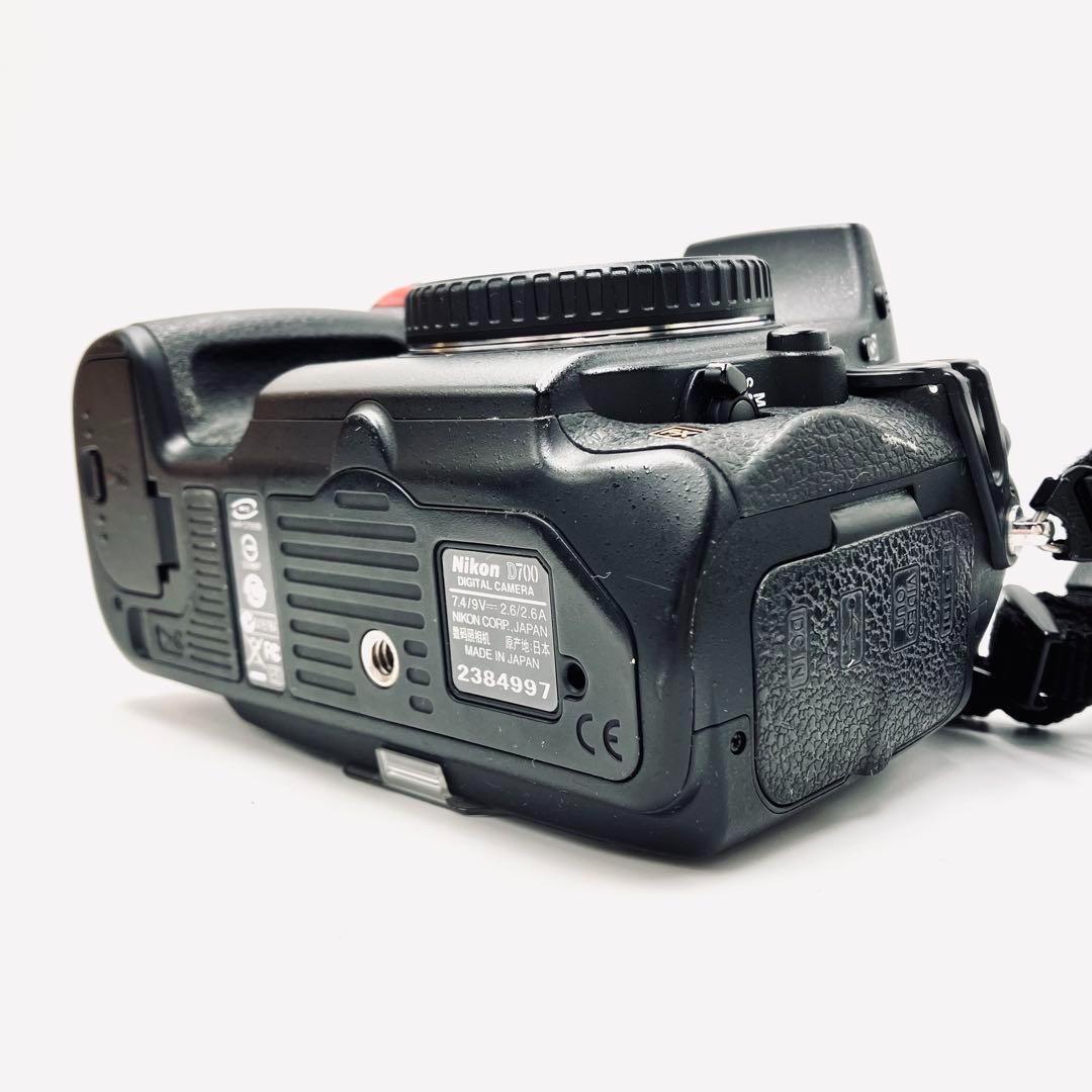 Nikon D700 ボディ　フルサイズ