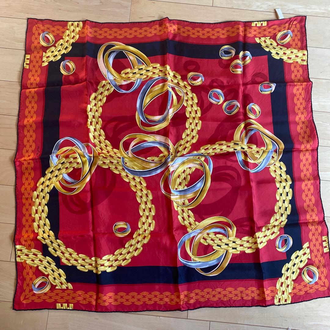 Cartier シルクスカーフ トリニティリング柄