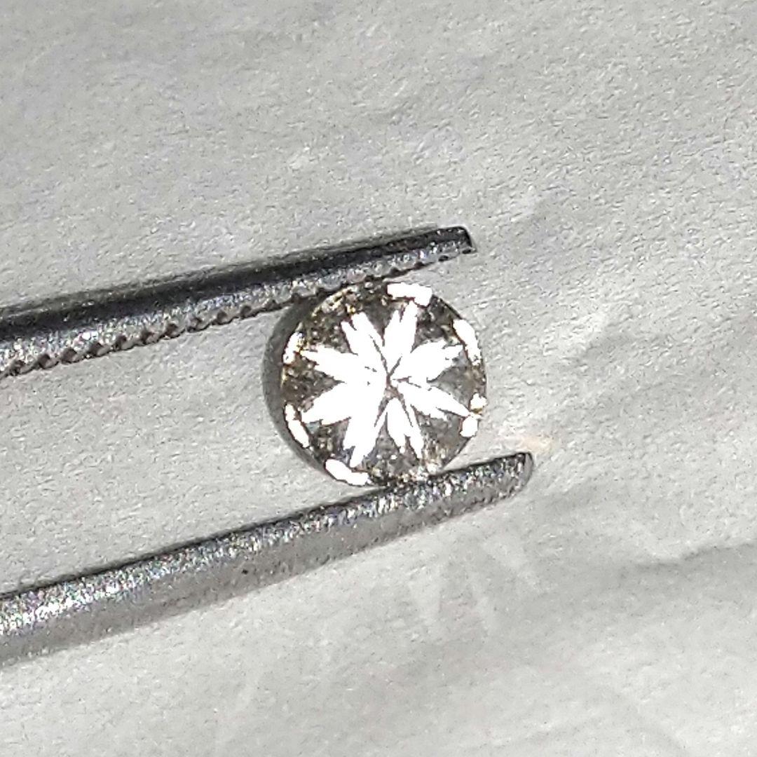 0.547ct イエローブラウンダイヤモンド