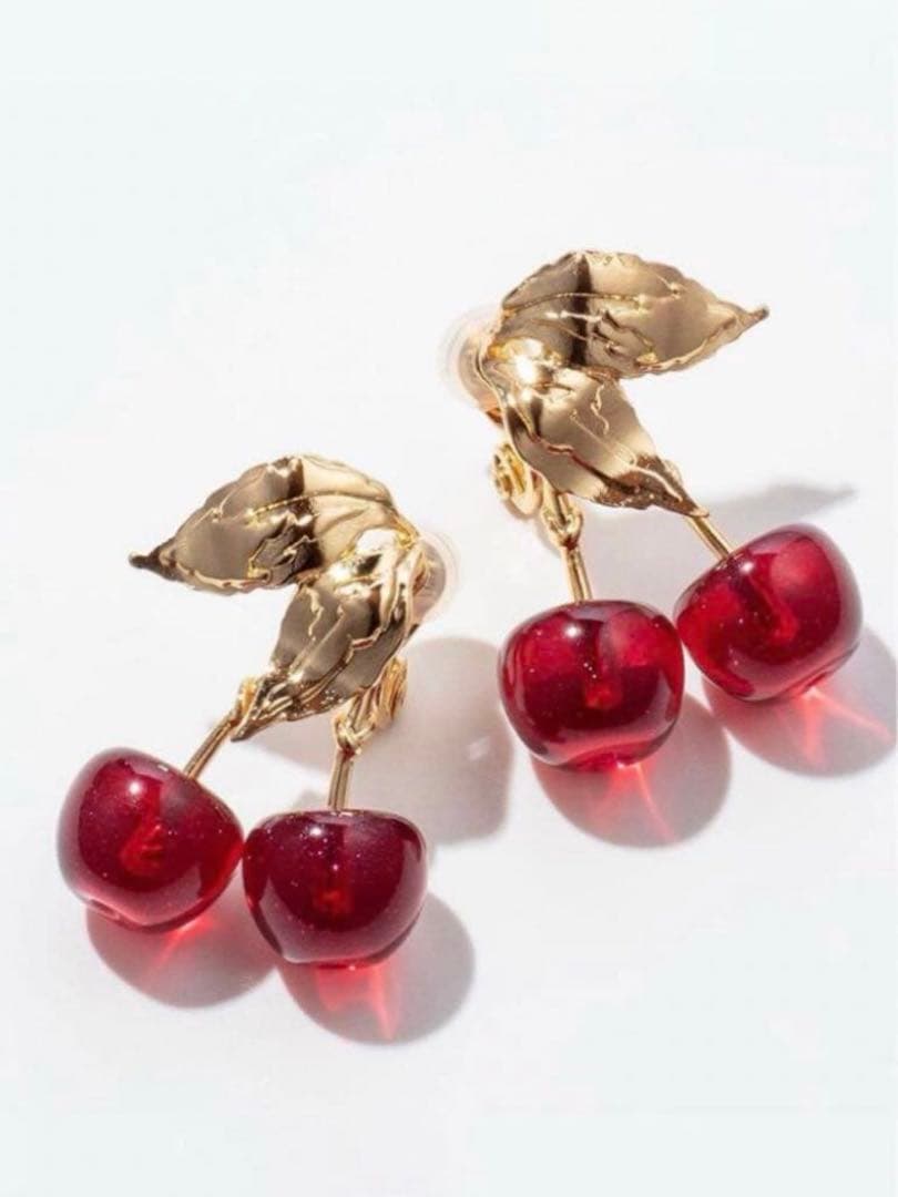 liquem リキュエム keitamaruyama チェリーピアスKEITA MARUYAMA TOKYO PARIS