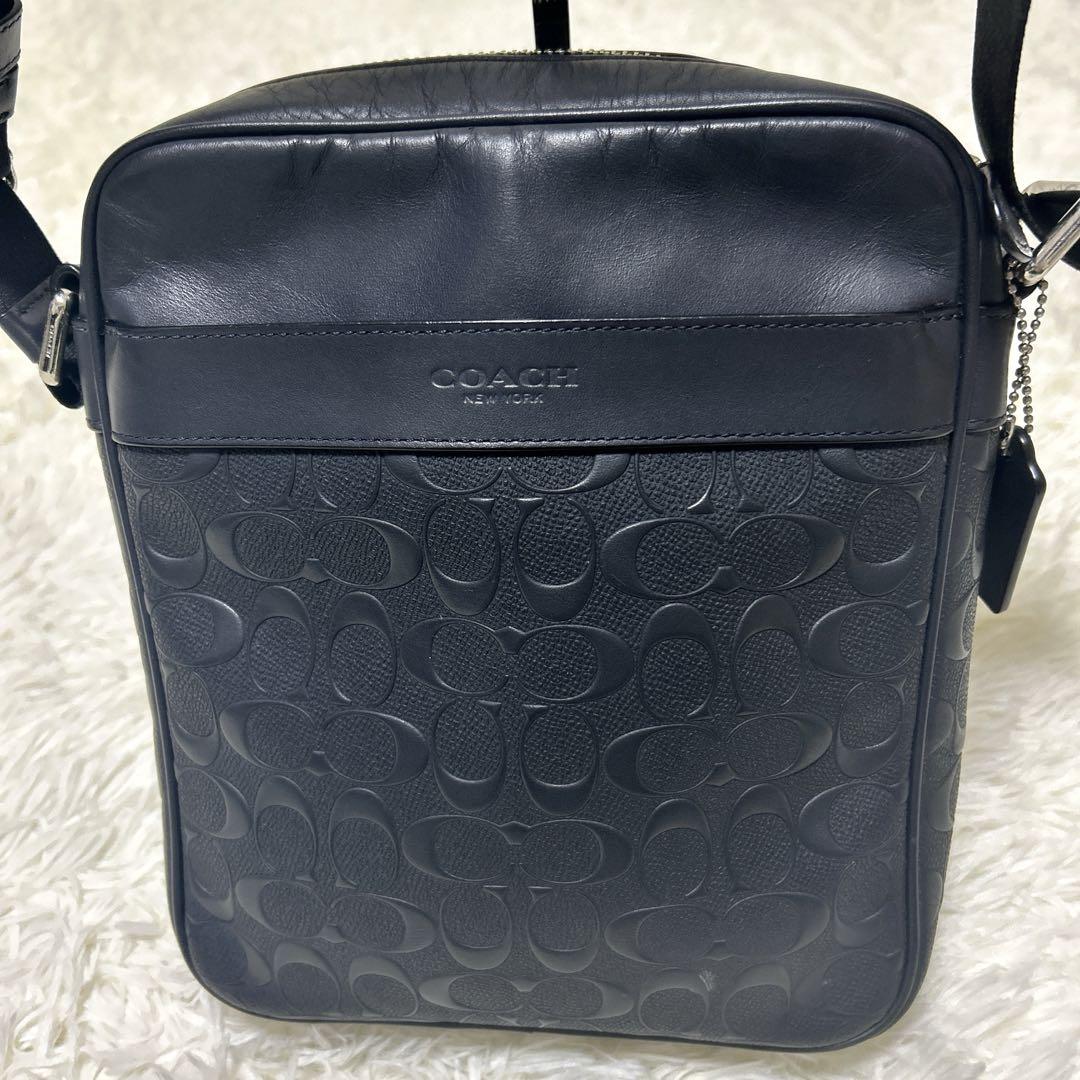 COACH レザー シグネチャー型押し エンボス加工 ショルダーバッグ ブラック