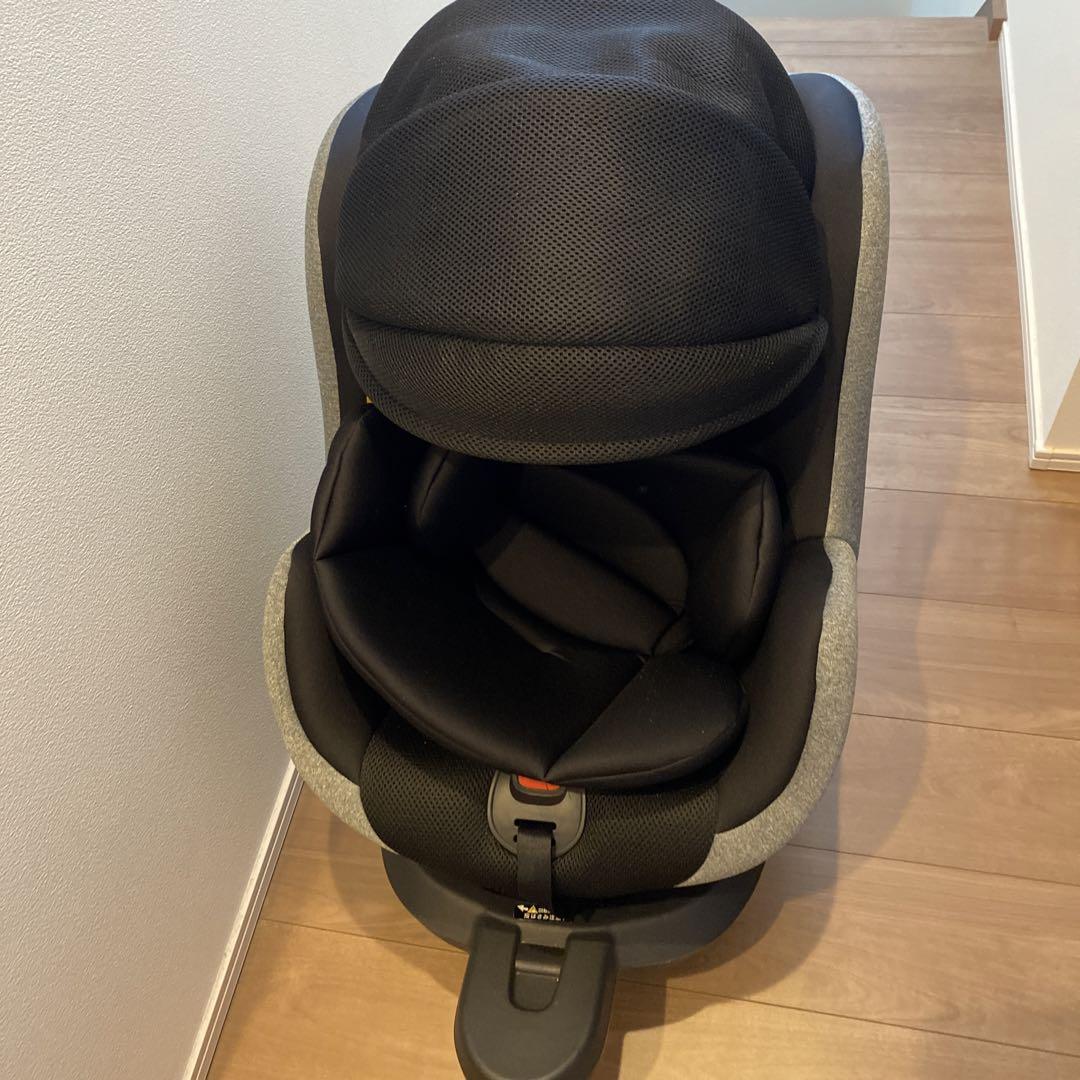 美品！リーマン　チャイルドシート ISOFIX 回転式