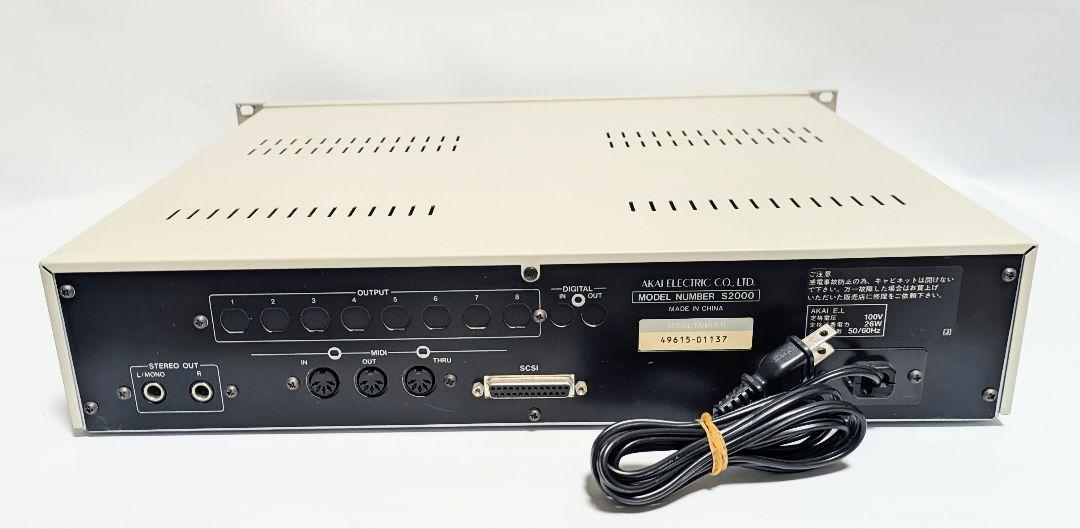 AKAI MIDI STEREO DIGITAL S2000 サンプラー